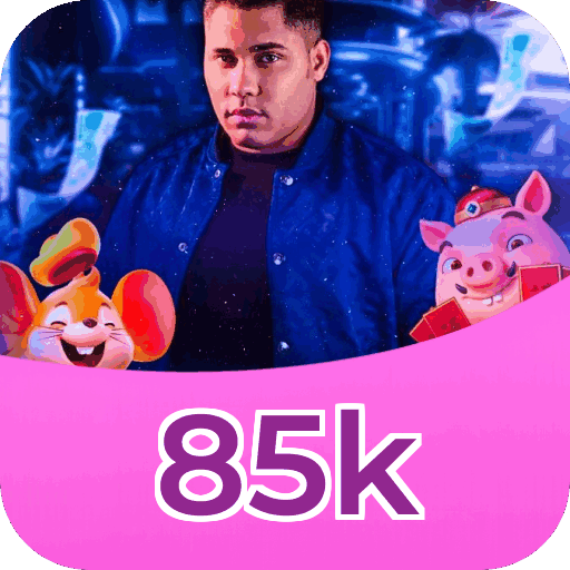 Comunidade Facebook 85k mostrando posts, comentários e engajamento de membros